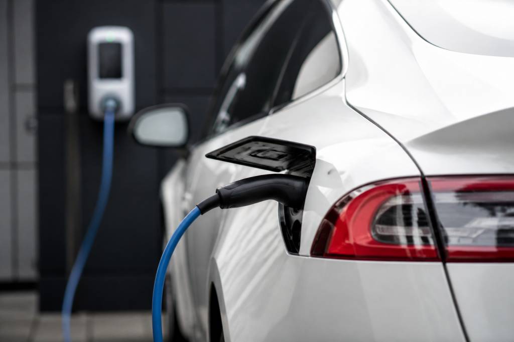 Énergie pour voiture : quelles solutions pour alimenter et optimiser votre véhicule